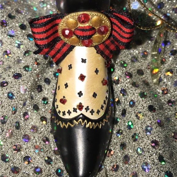 “Scottish Yuletide” Miniature Colletible Shoe - Picture 13 of 16